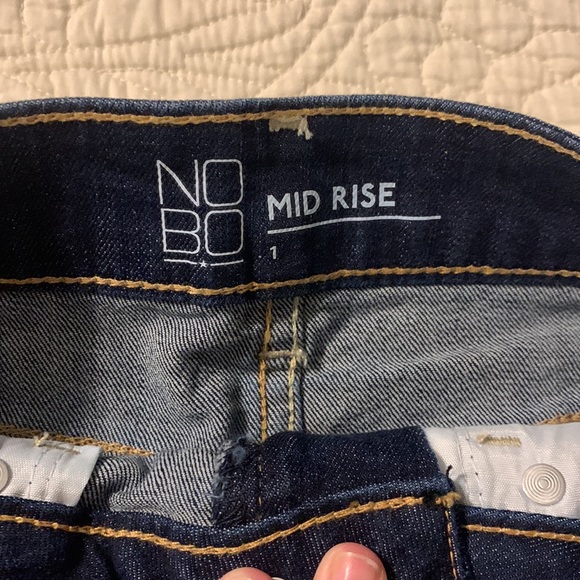 Womens No Boundaries Skirt. Never worn. Size 1. - Picture 2 of 3